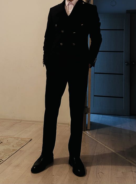 Кастюм сатылады 1лет киілген