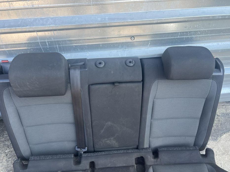 Запазен текстилен салон Golf 6 4 врати седалки Н683