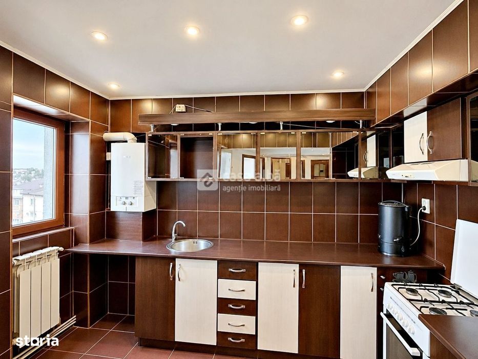 Al. cel Bun - Pasarela O.Bancila, 3 camere spatios, disponibil imediat
