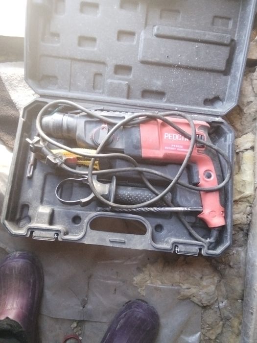 Продам перфоратор