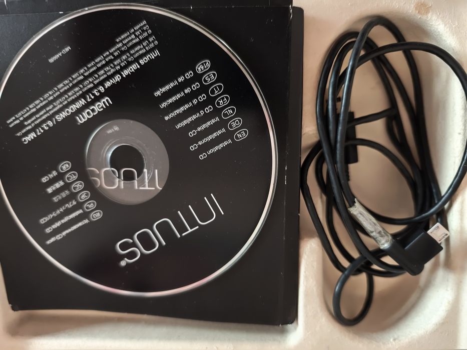 Графичен таблет INTUOS WACOM 6.3.17