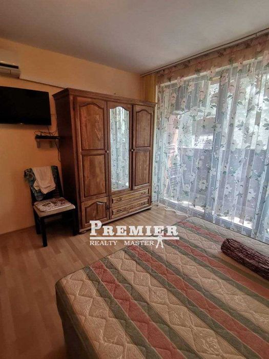 Продава се Тристаен апартамент в Поморие - 99 кв.м за 1556 €/кв.м - Снимка #1