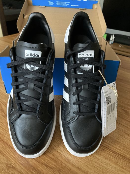 Оригинални мъжки маратонки Adidas Team Court