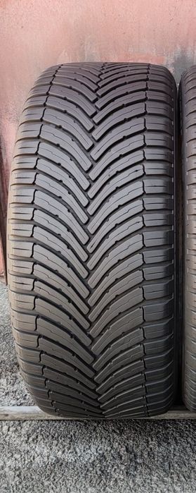 1 брой всесезонна гума 225/50/17 Bridgestone Turanza All Season 6
dot3923