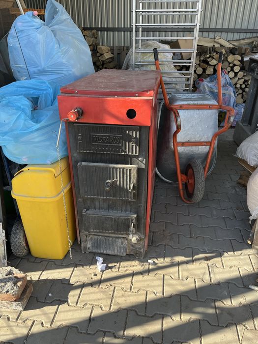 Centrala pe lemne, din fonta70 kw