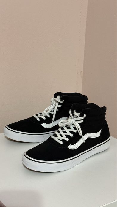 Vans tenisi marime 38