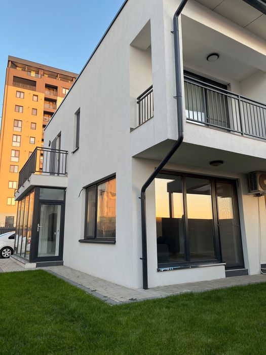 De vanzare Duplex P+1E, str. Iancu Jianu