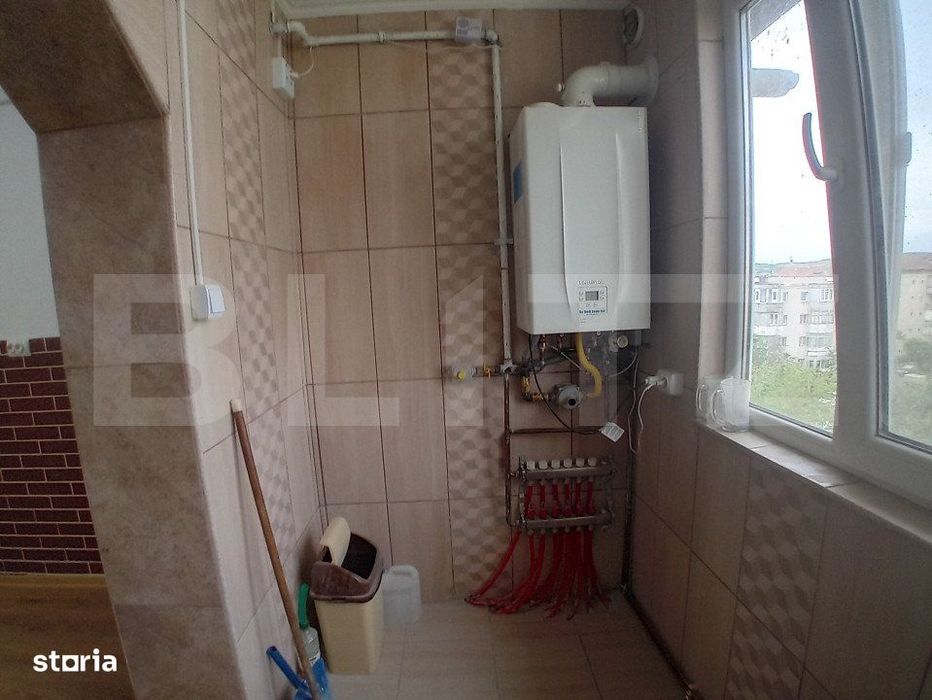 Apartament renovat cu 2 camere decomandate si garaj in Dumbrava Nord Z