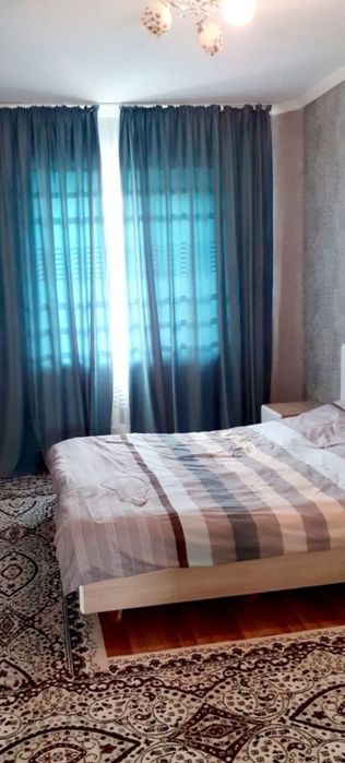 П ә т е р бар сатылатын. Мерей 13.