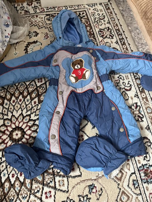 Продам детские комбинезоны