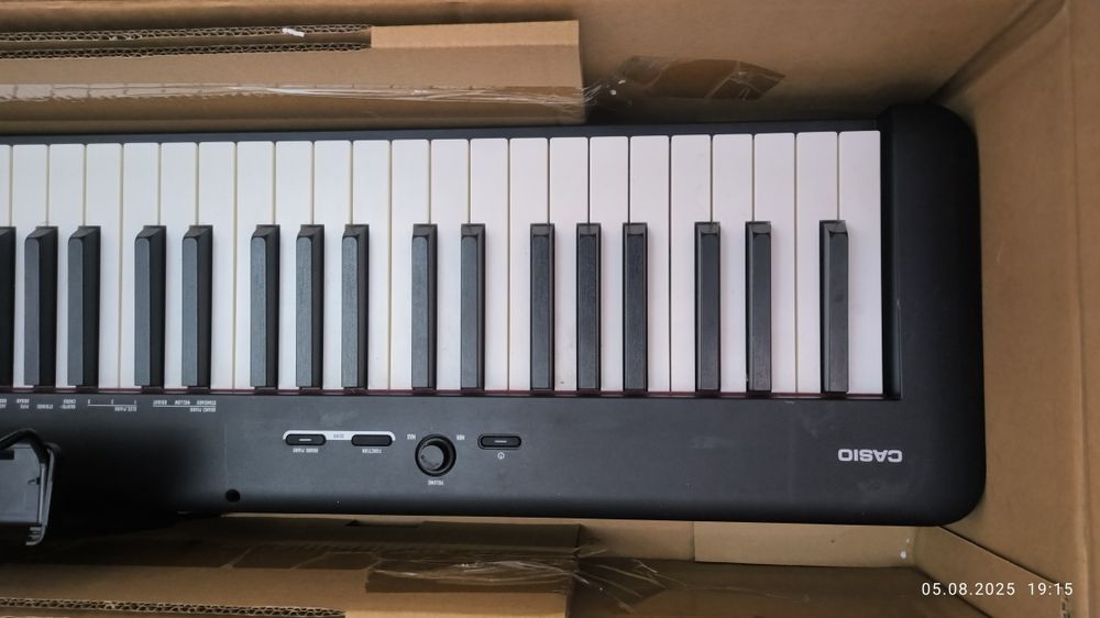 Пианино новый...