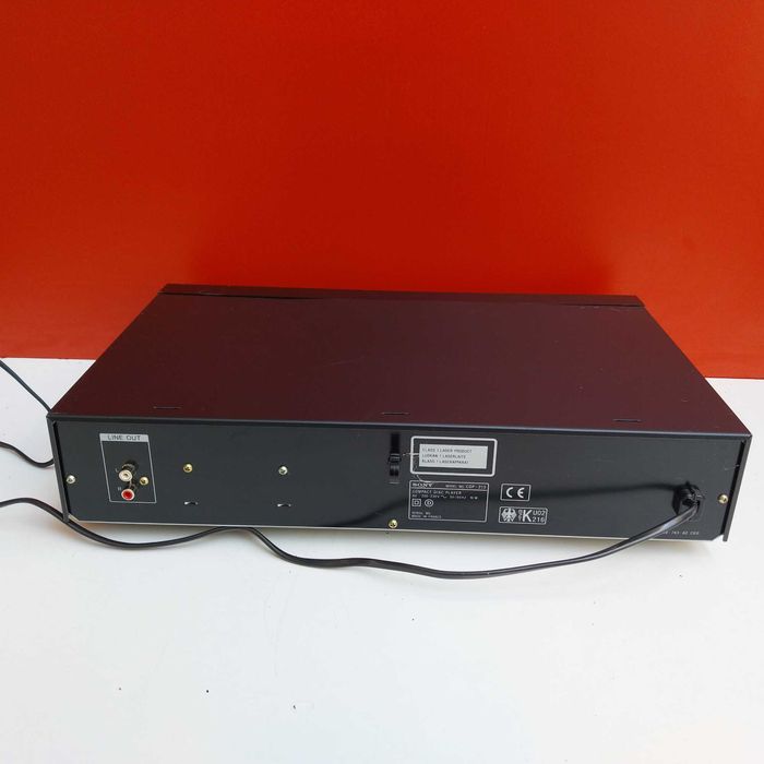 НАЙ ДОБРАТА ОФЕРТА Sony Compact Disc Player CDP-213