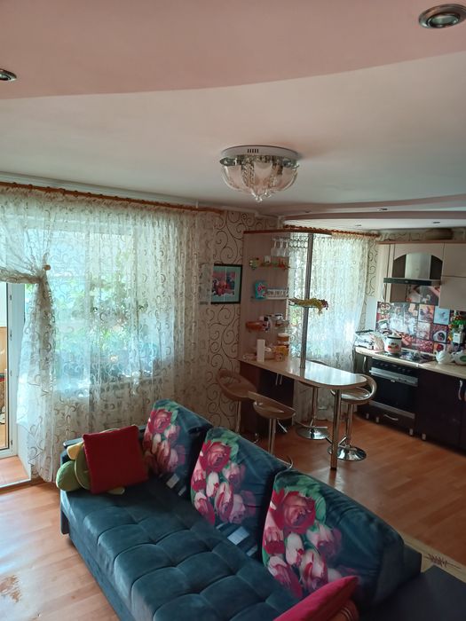 3-4 комнатная квартира