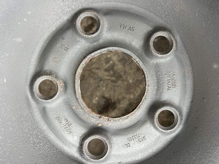 Set roti vw golf / passat pe 16 -iarna - 2023 -8 mm semperit ‼️