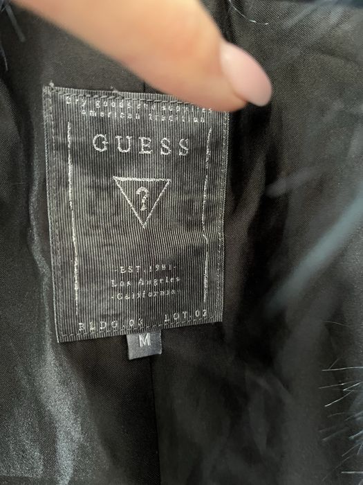 Нов елек на GUESS от Канада размер М