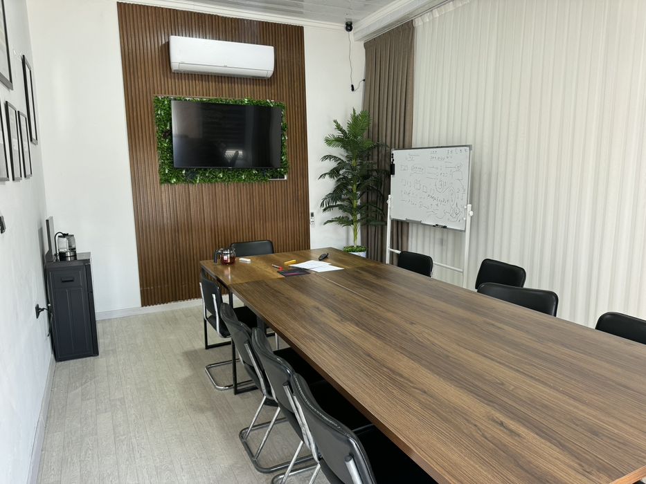 Текстиль катта ёлни буйида жойлашкан 2та дукон (бокс) ижарага берилади