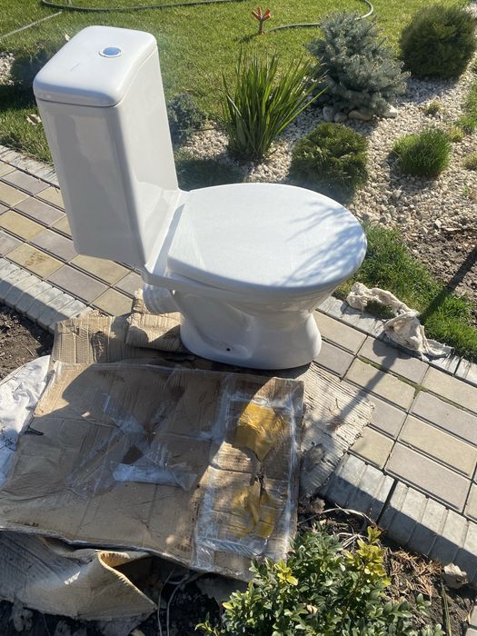 Продам     унитаз