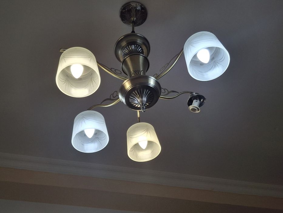 люстра продаётся