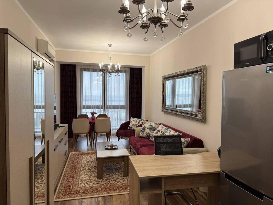 Дава се под наем Двустаен апартамент в Бургас, Зорница - 70 кв.м за 698.19 € - Снимка #2