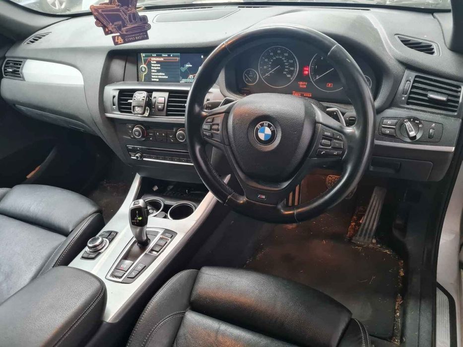 Dezmembrez BMW X3 F25 2.0d xdrive M-Pack 2012 2.0d N47,automat,Xenon