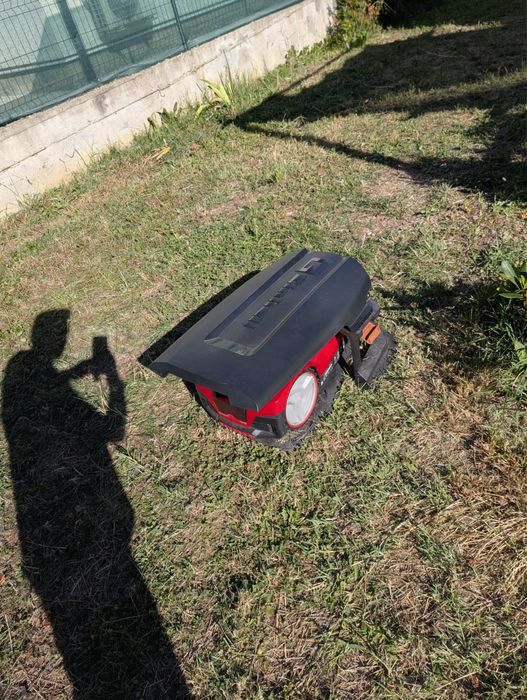 Robot tuns iarba Einhell Freelexo Cam 350 fara fir cu Garaj inclus