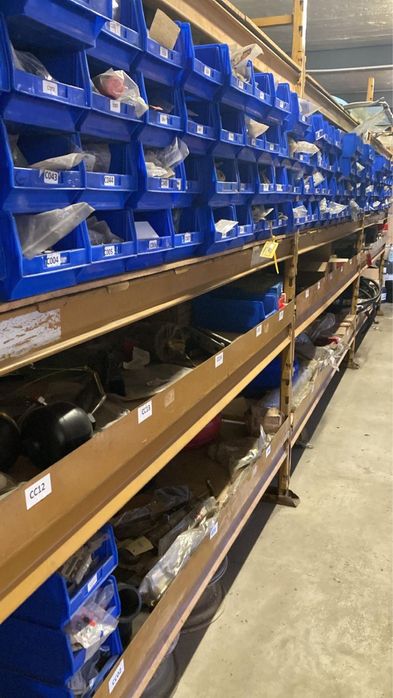 Rafturi metalice industriale - pentru depozit / magazie / service