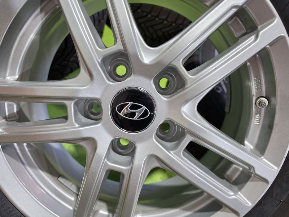 16 5x114.3 Kia Ceed Hyundai лети джанти 5х114.3 205/55/16 Michelin зимни гуми
