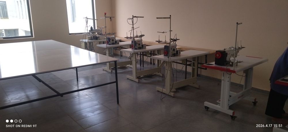 Цех по  пошиву женской одежды