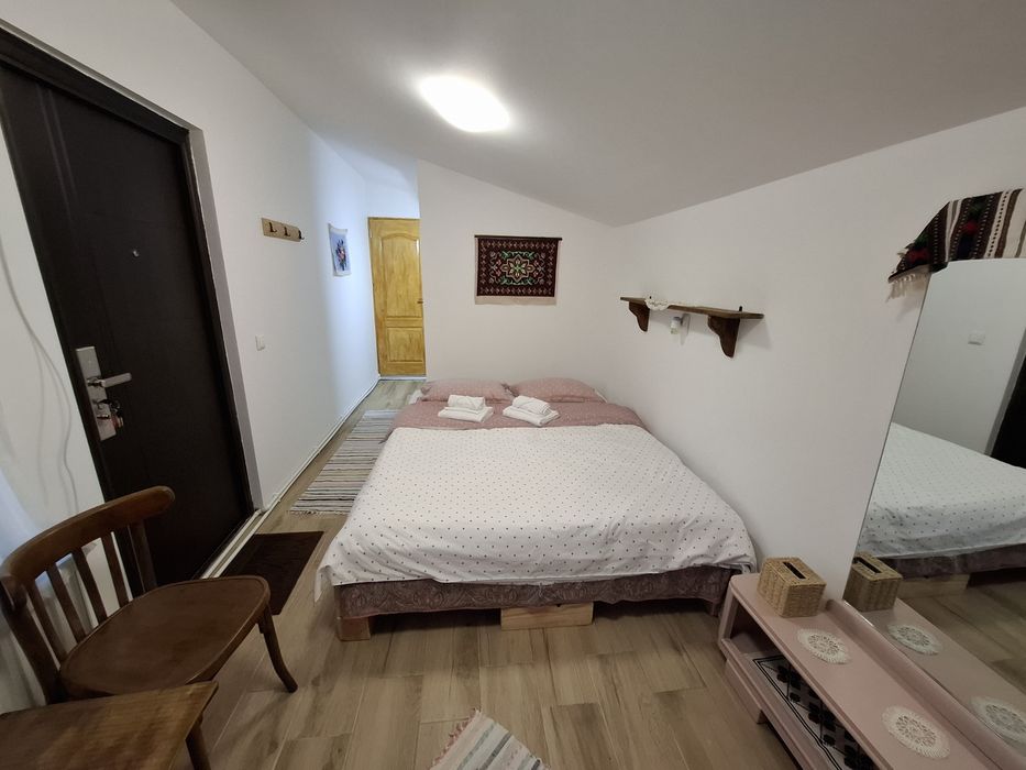 Casa de închiriat la munte, în satul Greșu,  Vrancea