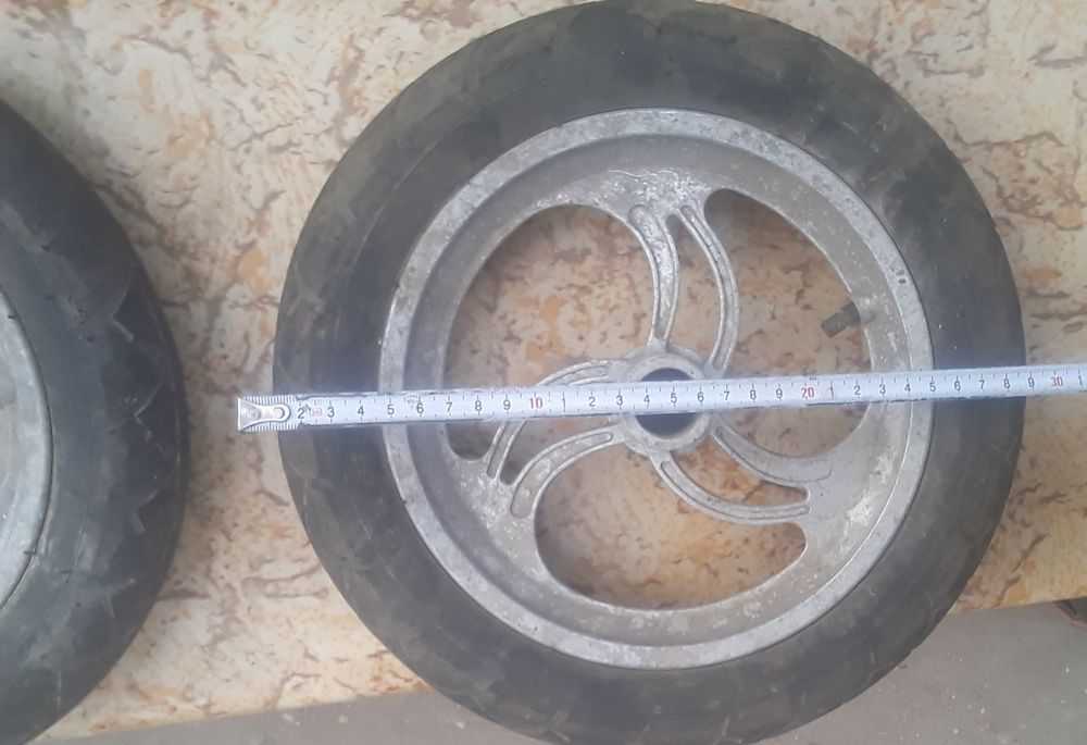 Колелца за компресор,строителни колички и косачки