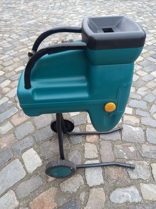 Tocatoare crengi, resturi vegetale