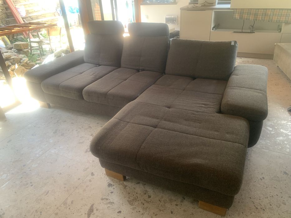 Ъглов диван в добро състояние