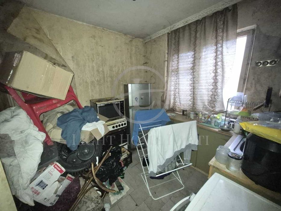 Реф. 3872 Апартамент с Три Отделни Стаи / Кючук Париж