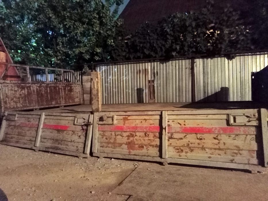 Бортовой кузов на гузовой