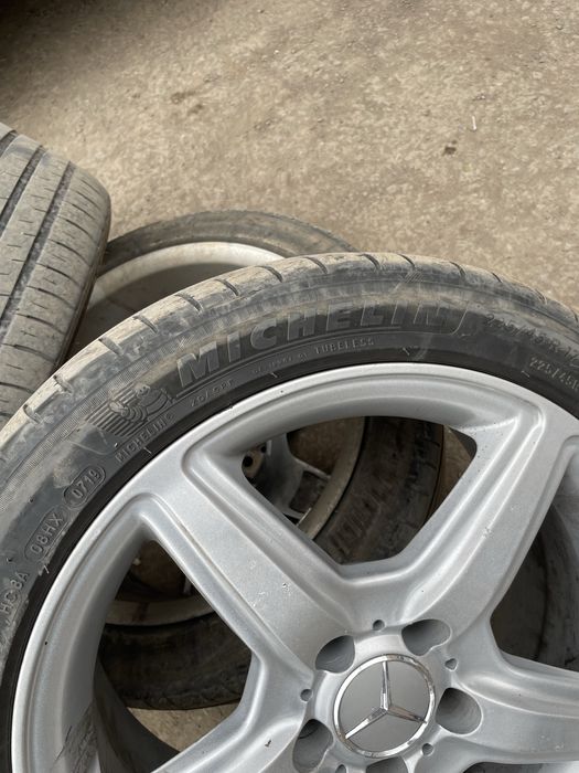 Продам диски с шинами