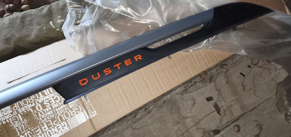 Bară longitudinală STANGA Dacia Duster Extreme (2023)