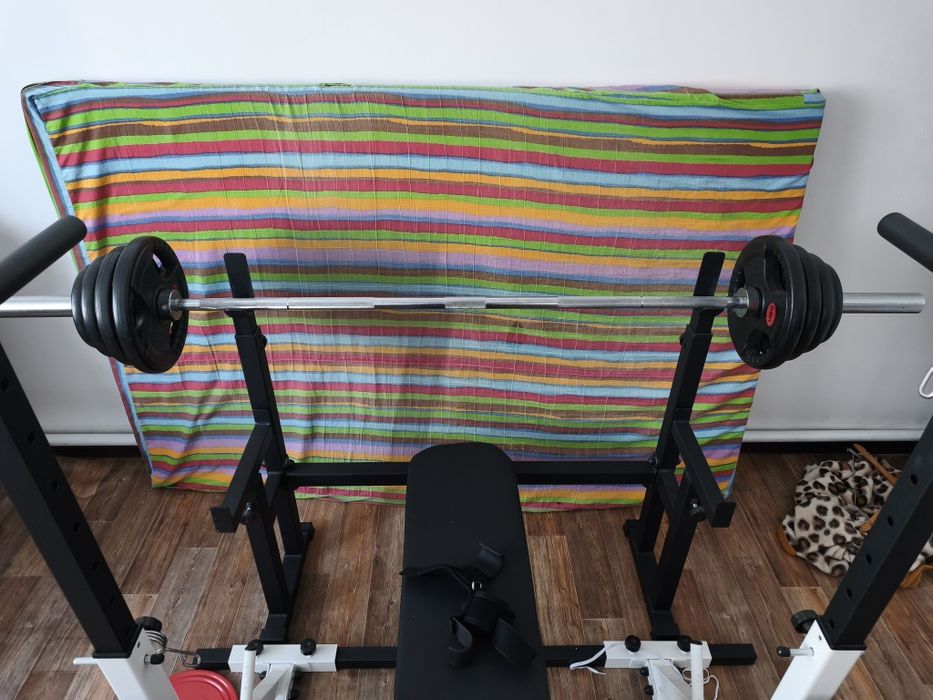 Штанга со скамьей