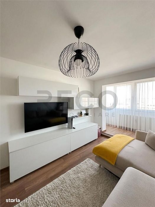 RECO Apartament 3 camere, zona Dacia, balcon, priveliste superba
