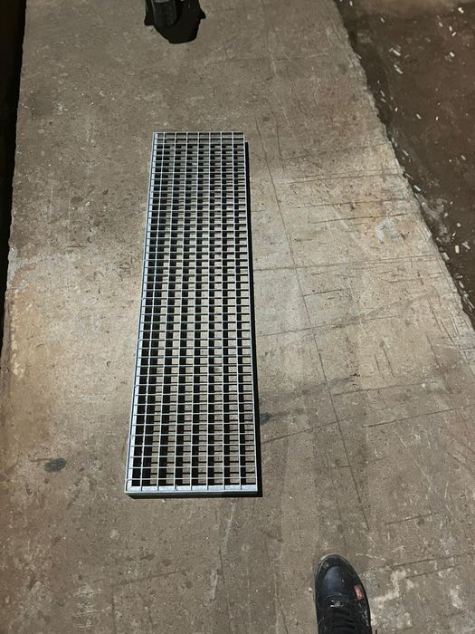 Gretare zincate trepte zincate