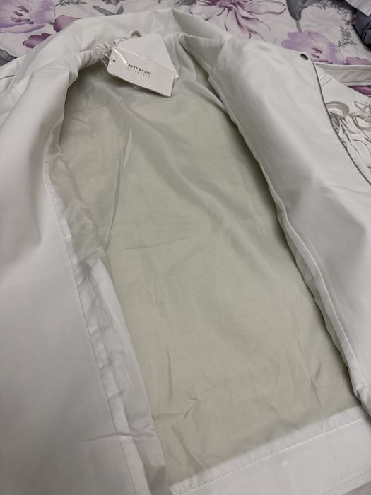 Продам кожанку новая