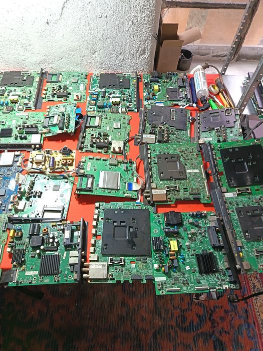 Vând placi baza la angro 20 lei buc