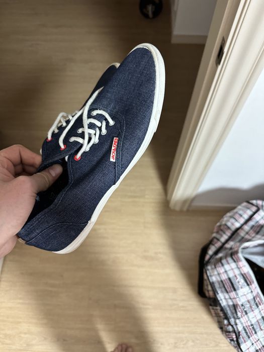 Продам мужскую обувь