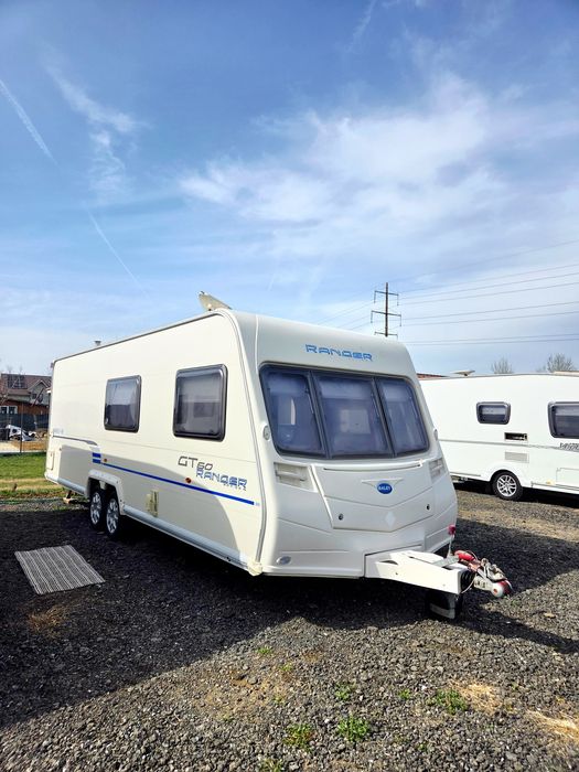 Rulota  BAILEY Ranger 2008 înmatriculată , pat fix , trei zone