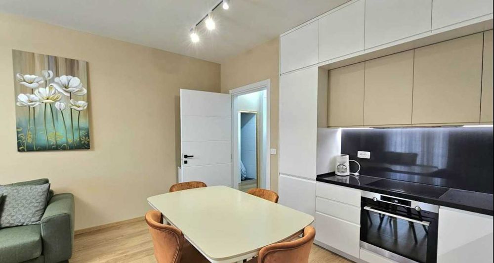 Продава се Тристаен апартамент в София, в.з. Малинова долина - 93 кв.м за 1506 €/кв.м - Снимка #2