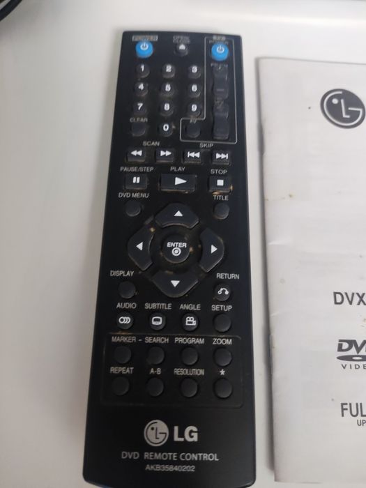 DVD Player - LG DVX382H - cu cablul HDMI si optic inclus