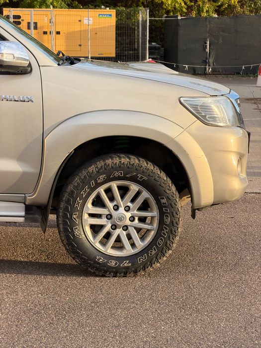TOYOTA Hilux 2015 — imagine 4