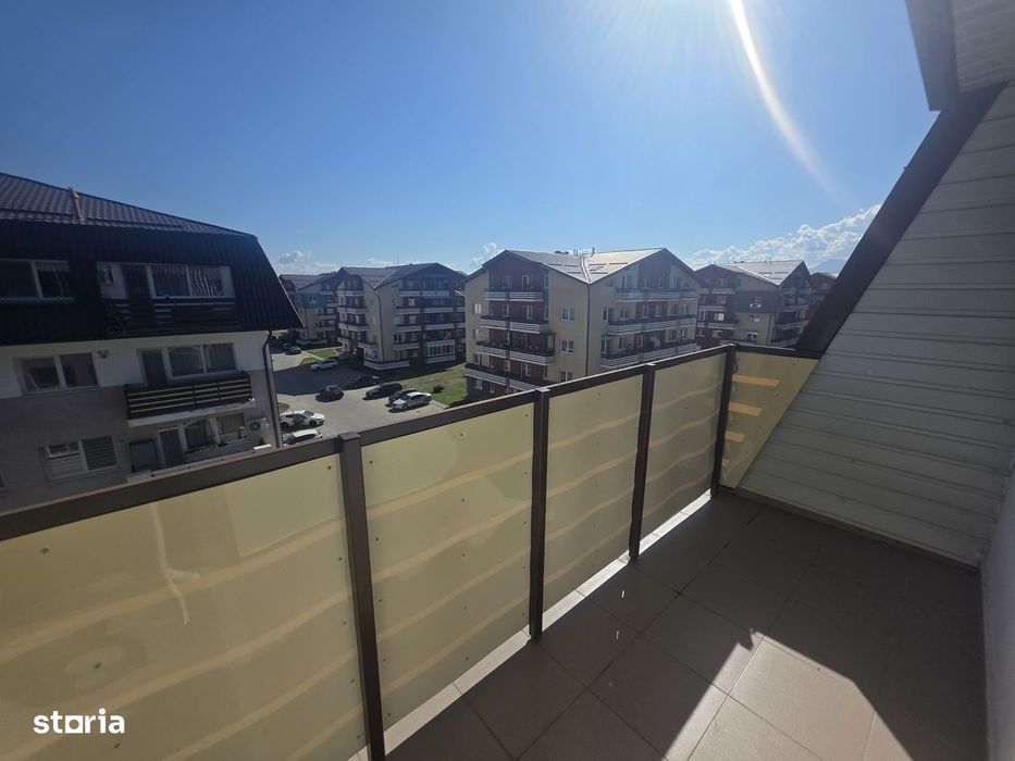Se vinde 2 camere 60mp in Sanpetru Subcetate la mansarda, ca nou