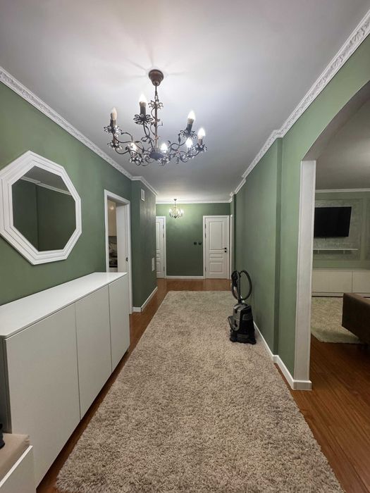 Продается 3 комнатная квартира