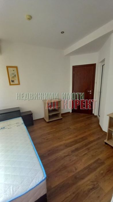 Дава се под наем Едностаен апартамент в Варна, Левски - 20 кв.м за 204 € - Снимка #1