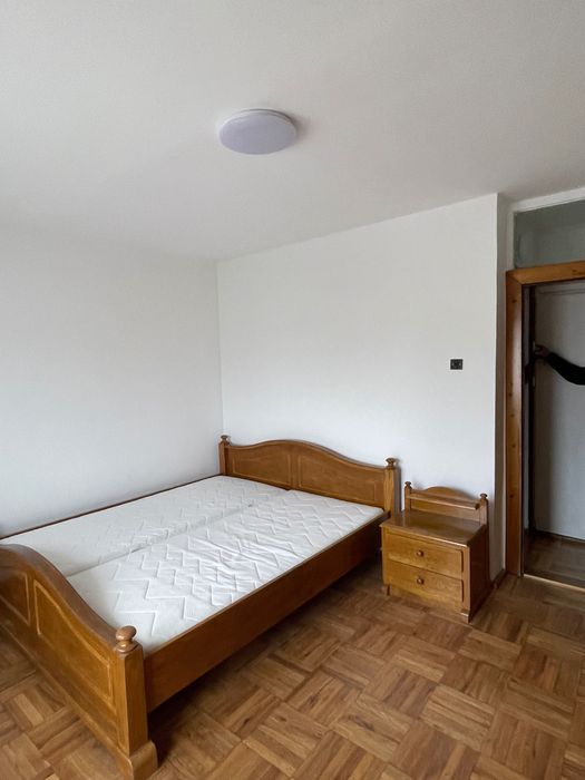 Apartament de închiriat 4 camere - str Scortarilor